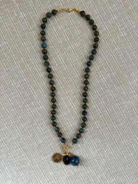 Natural stone necklace